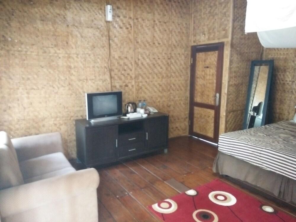 Bukit Alamanda Resort Garut Kültér fotó