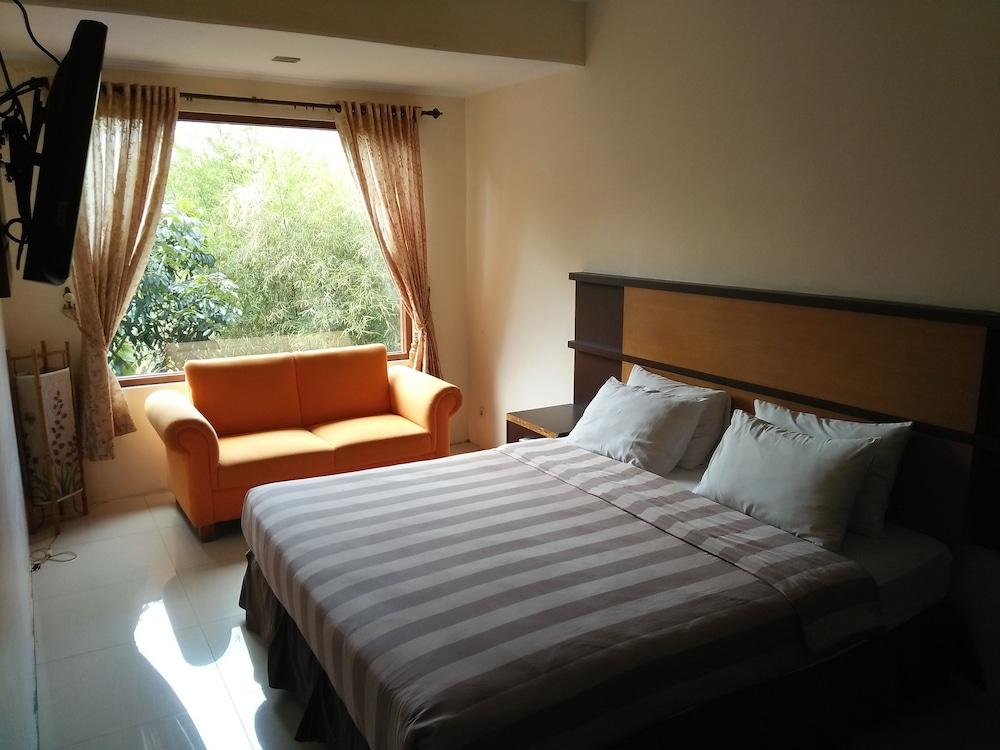 Bukit Alamanda Resort Garut Kültér fotó